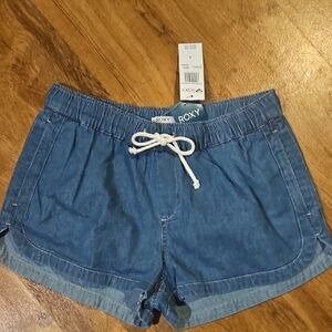 NWT Roxy Women's Blue Denim Short size Medium